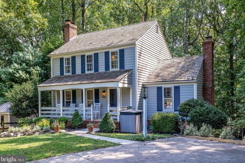 11696 Stockbridge Ln, Herndon, VA 20194-1608