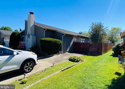 28 Cedar Pl, Auburn, NJ 08085-1414