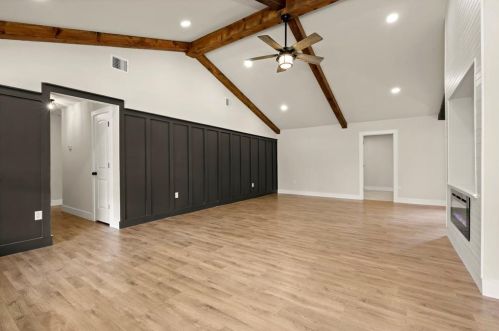 302 Brk Holw Dr, Conroe TX  77385-9107 exterior