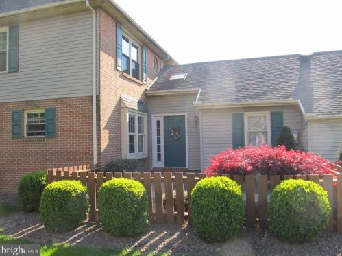 3132 Cornerstone Dr, Lancaster, PA 17603-9466