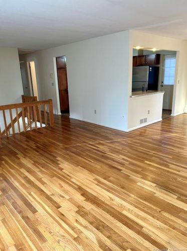 440 Elm St, Upper Stepney CT  06468-2202 exterior