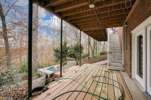 170 Huntcliff Pt, Atlanta GA  30350-1601 exterior