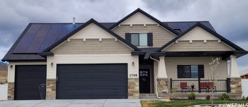 2798 Valley View Dr, Tremonton, UT 84337-6766