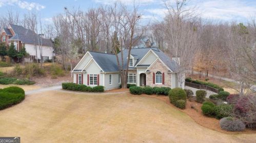 8030 Willow Pt, Gainesville, GA 30506-7934