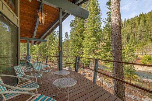 6860 River Rd, Truckee, CA 96161