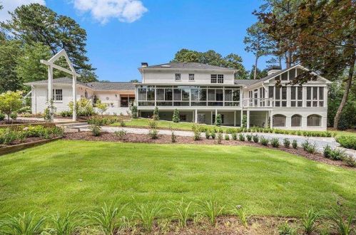 3225 Jett Ferry Ct, Atlanta GA  30350-5415 exterior