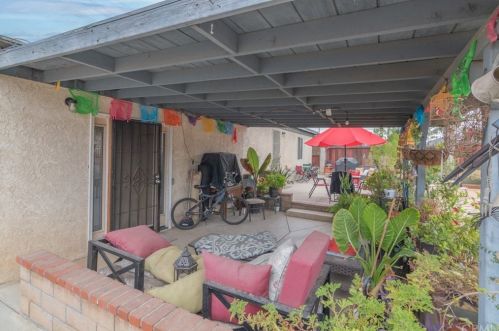 3564 Valley Way, Riverside CA  92509-1450 exterior