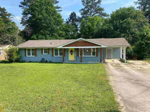 18 Gordon St, Newnan, GA 30263-1316