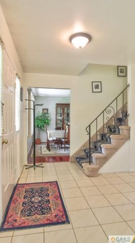 12 Visco Dr, Edison, NJ 08820-1272