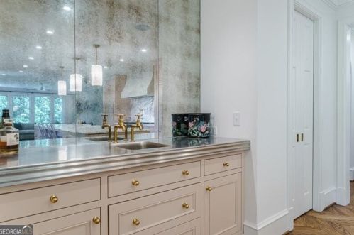 3180 Arden Rd, Atlanta GA  30305-1912 exterior