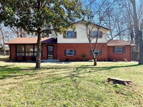 1826 Susan Dr, Murfreesboro, TN 37129-1864