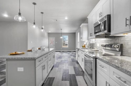 9513 Santa Monica Dr, Fort Worth TX  76116-5926 exterior