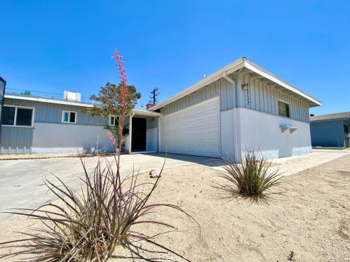 44732 Stanridge Ave, Lancaster CA 93535-2523 exterior