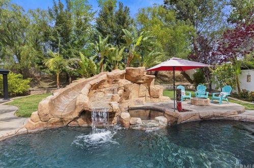 8972 Greenlawn St, Riverside CA  92508-2507 exterior