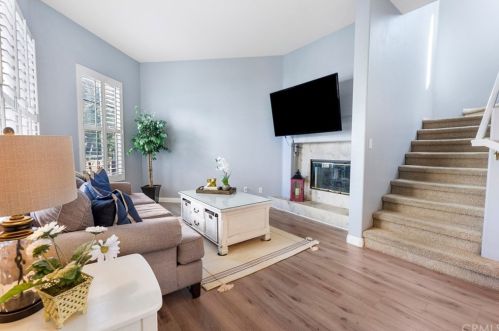 12651 Trent Jones Ln, Tustin, CA 92782-1520