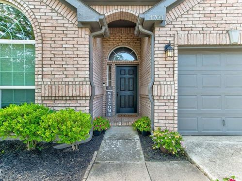 4704 Grainger Trl, Fort Worth TX  76137-5608 exterior