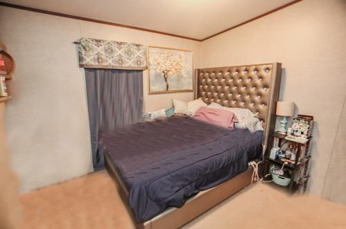 2645 Fairway Dr, Angleton TX 77515-7396 exterior