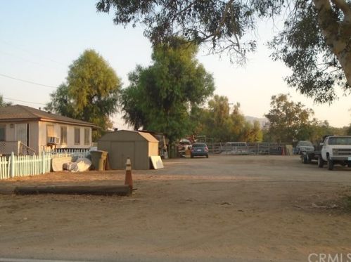 430 7th St, Norco, CA 92860-1658