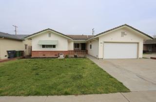 1413 Mariposa Way, Lodi, CA 95242-2950