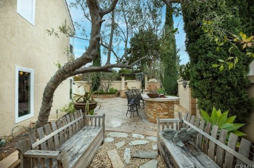 1 Salina, Irvine CA  92614-5388 exterior