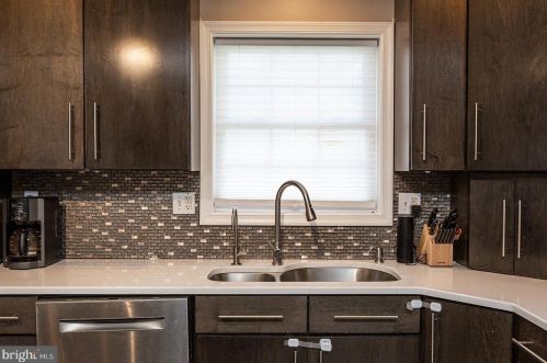 2355 View Rd, Lancaster PA  17602-1844 exterior