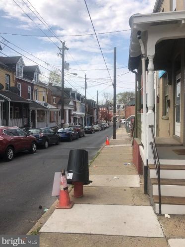 523 Howard Ave, Lancaster, PA 17602-4421