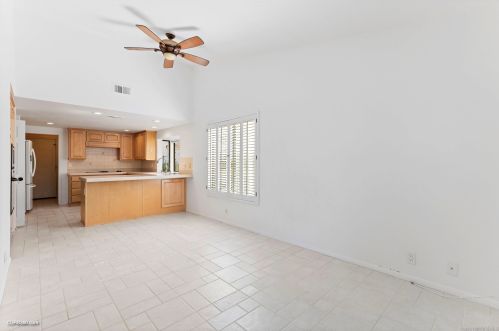 2021 Sonora Ct, Vista CA  92081-8946 exterior