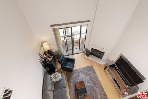 508 Glenwood Rd, Glendale CA  91202-1571 exterior