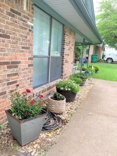 807 Hughes St, Dorchester, TX 75459-3587