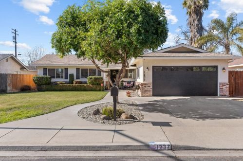 1237 Mcguire Dr, Modesto, CA 95355-3954
