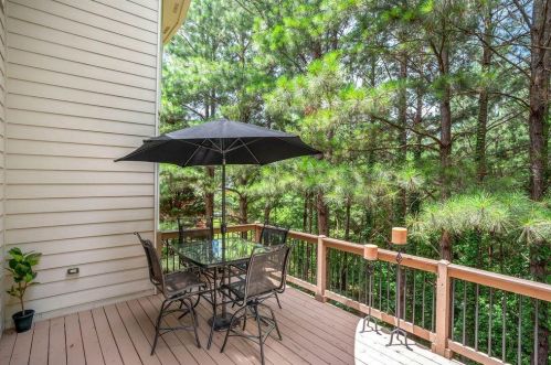 2551 Essex Ln, Atlanta GA  30331-7855 exterior