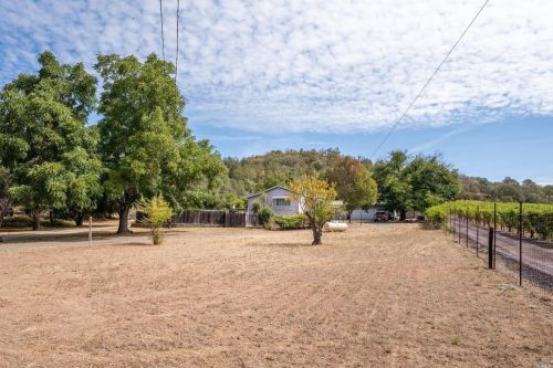 4801 Eastside Calpella Rd, Ukiah CA  95482-9470 exterior