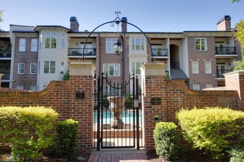 825 Highland Ln, Atlanta GA  30306-4383 exterior
