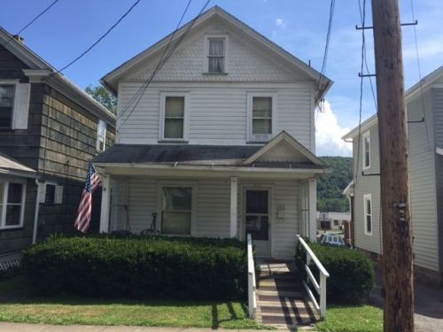 313 Pacific St, Franklin PA  16323-2233 exterior