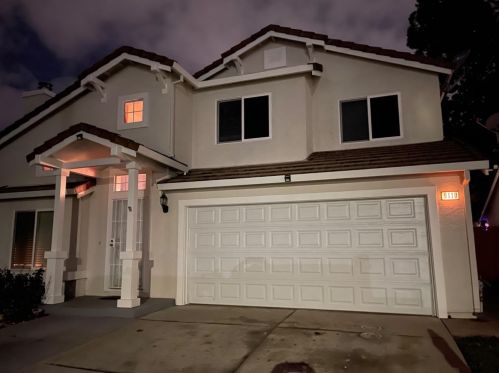 9110 Paseo Grande Way, Elk Grove, CA 95758-5864