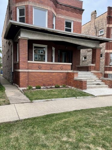 5846 Superior St, Chicago, IL 60644-1044