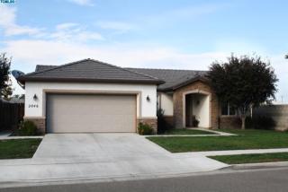 2046 Muscat Ave, Tulare, CA 93274-6281