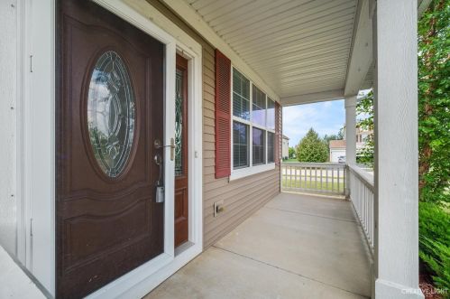 736 Millersburg St, Oswego, IL 60543-4076