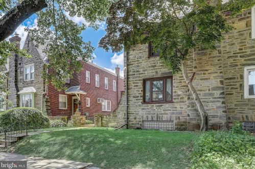 6704 Large St, Philadelphia, PA 19149-2102