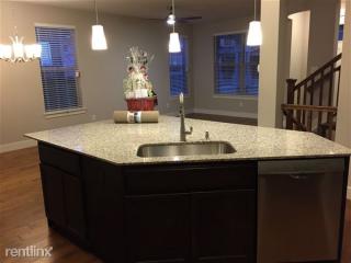 5162 Yosemite Way, Denver CO  80238 exterior