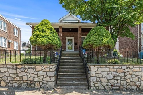 6729 Jackson St, Philadelphia PA  19135-2210 exterior