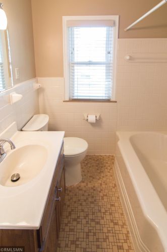 748 Hoyt Ave, Saint Paul MN  55106-1010 exterior