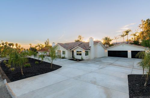 1360 Vista Grande Rd, El Cajon, CA 92019-3674