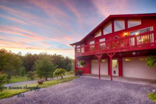 3836 Pleasant View Ln, Pigeon Forge, TN 37862-8453