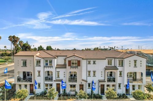 251 Magnolia Ave, Anaheim CA  92801-4939 exterior