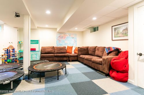 174 White St, Tinton Falls NJ exterior