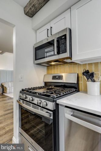 189 Valleybrook Dr, Lancaster PA  17601-4620 exterior