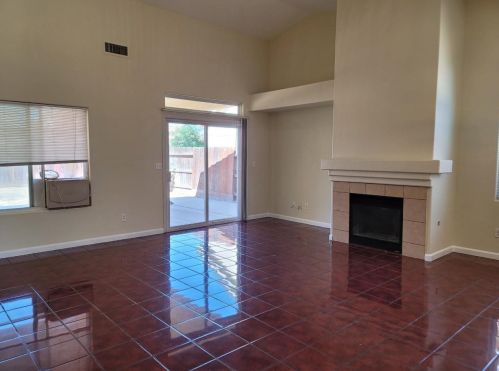 1026 Marsala St, Los Banos, CA 93635-9205