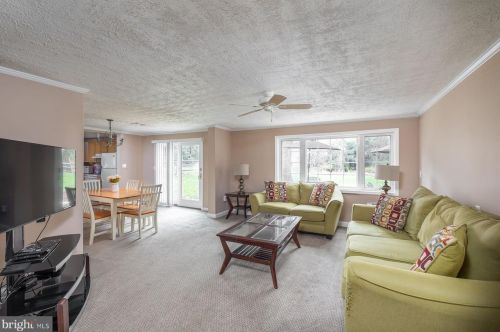 15 Delaware Ave, Trenton NJ  08628-2002 exterior