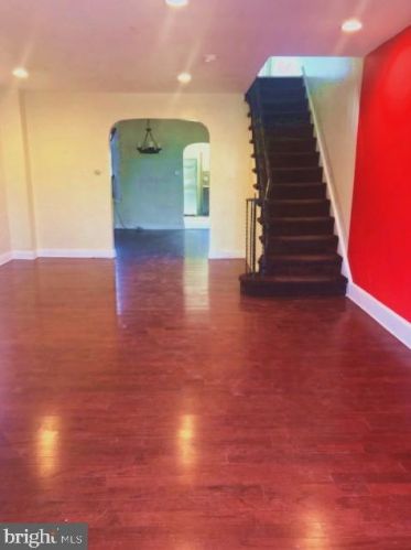3406 Friendship St, Philadelphia, PA 19149-1620